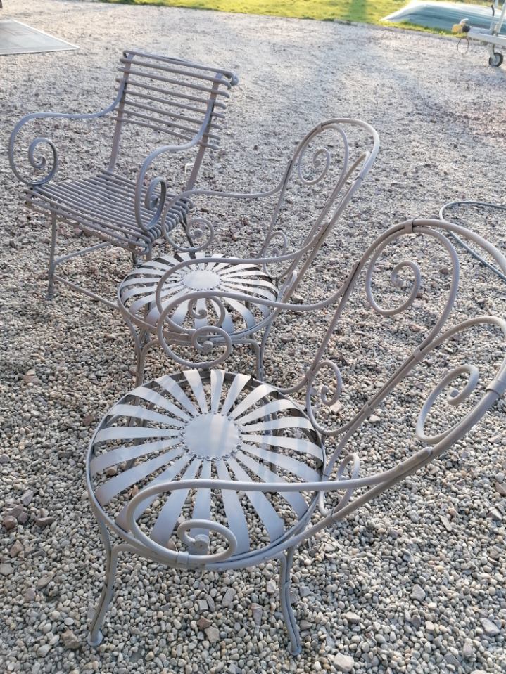 Décapage chaises anciennes